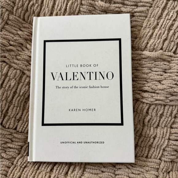 Valentino White Coffee Table Book - Picture 1 of 3
